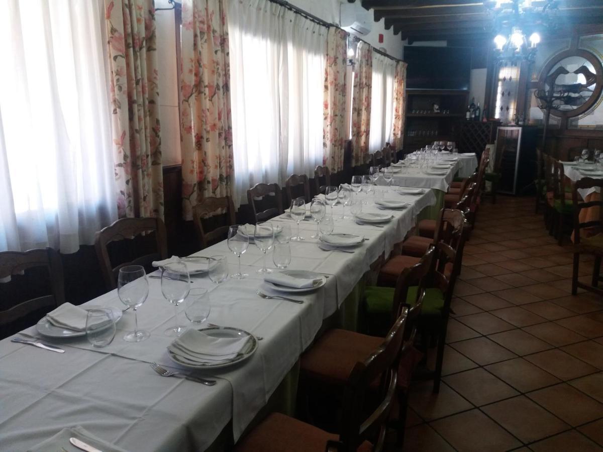 Hostal Los Galgos Yepes المظهر الخارجي الصورة